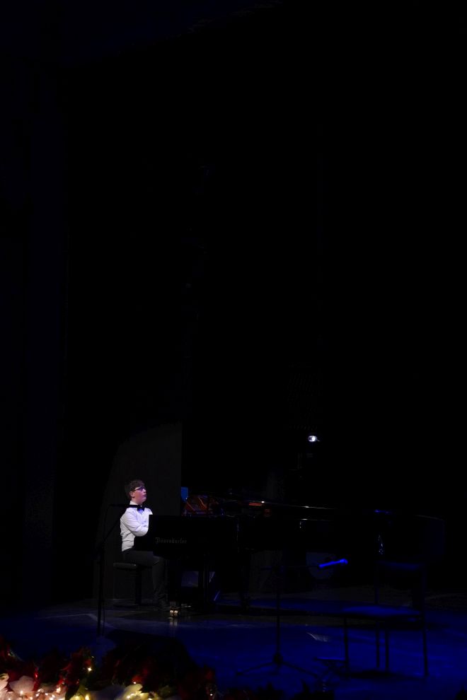 Adventski koncert Umjetničke škole Miroslava Magdalenića Čakovec (56) Adventski koncert Umjetničke škole Miroslava Magdalenića Čakovec (56)