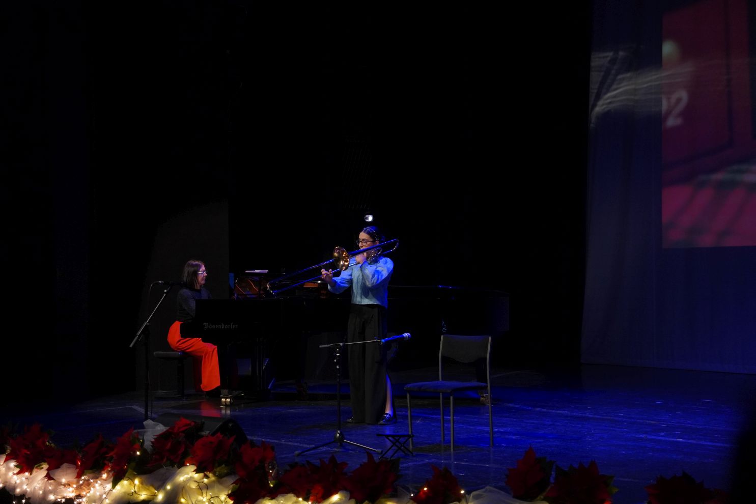 Adventski koncert Umjetničke škole Miroslava Magdalenića Čakovec (65) Adventski koncert Umjetničke škole Miroslava Magdalenića Čakovec (65)