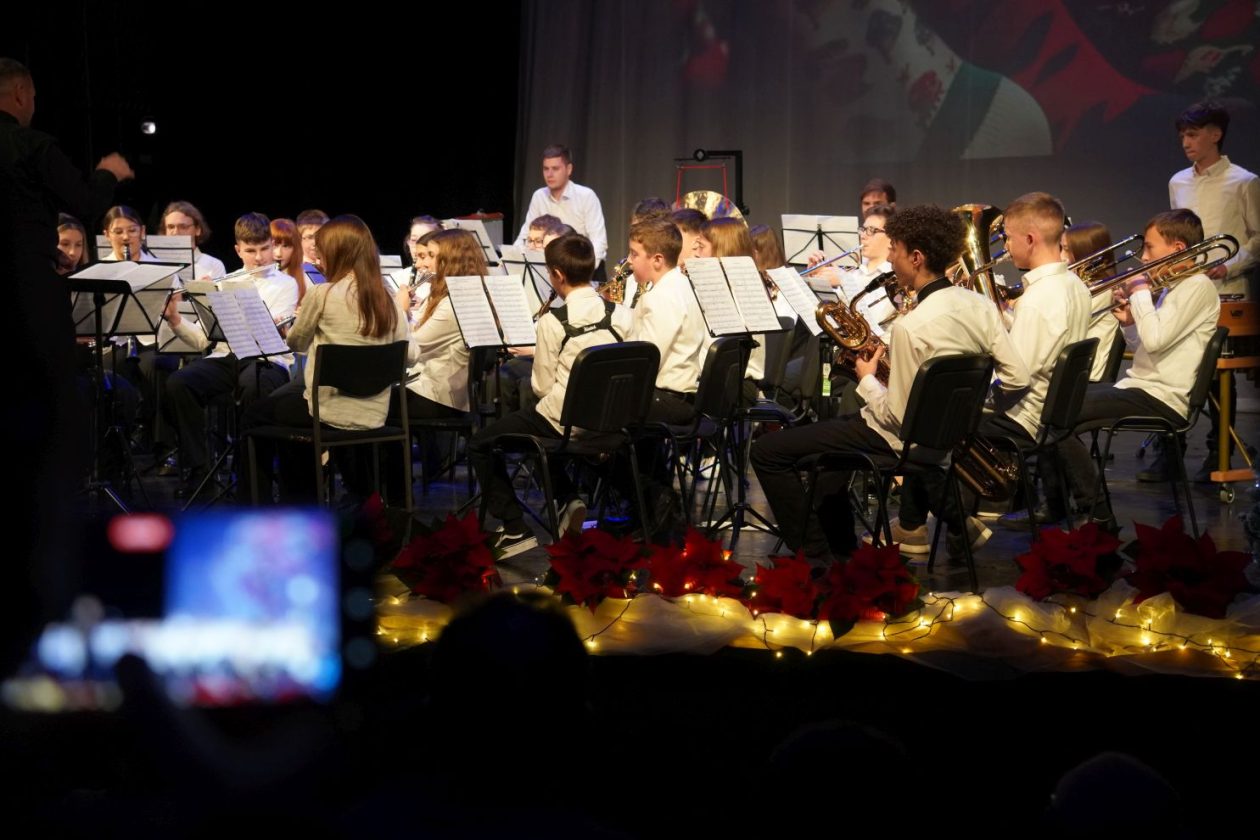 Adventski koncert Umjetničke škole Miroslava Magdalenića Čakovec (83)