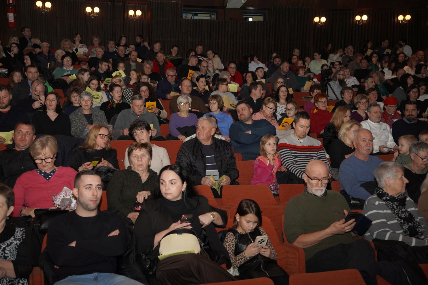 Adventski koncert Umjetničke škole Miroslava Magdalenića Čakovec (9) Adventski koncert Umjetničke škole Miroslava Magdalenića Čakovec (9)