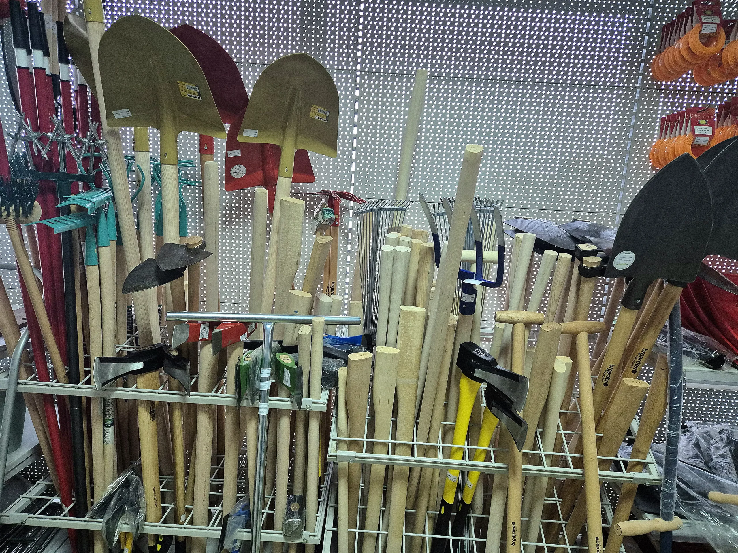 Agromartin (1) Agromartin (1)