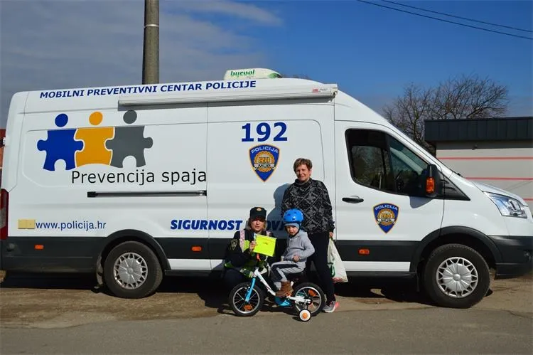 Akcija policije (3) Akcija policije (3)