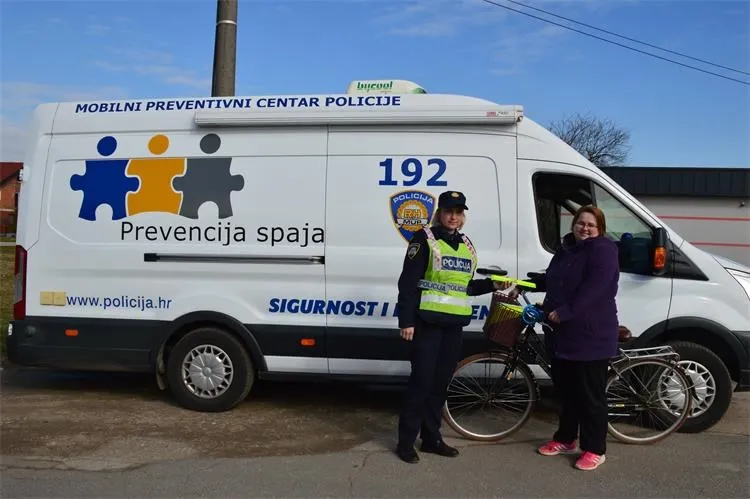 Akcija policije (5) Akcija policije (5)