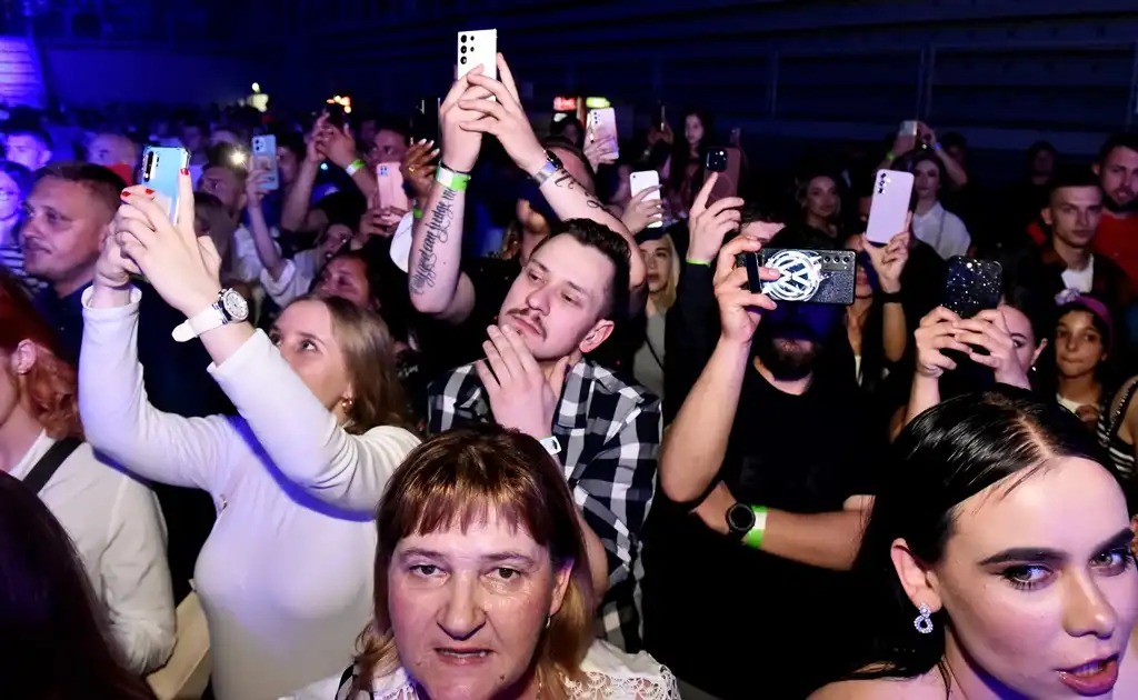 Aleksandra Prijović (14) Aleksandra Prijović (14)