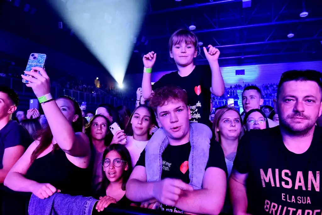 Aleksandra Prijović (15) Aleksandra Prijović (15)