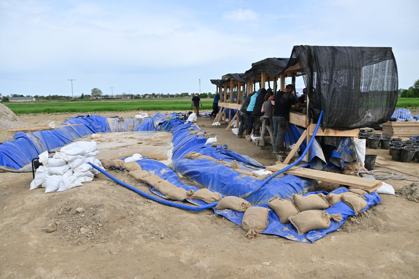 Američka vojska u Nedelišću, traže avion (8)