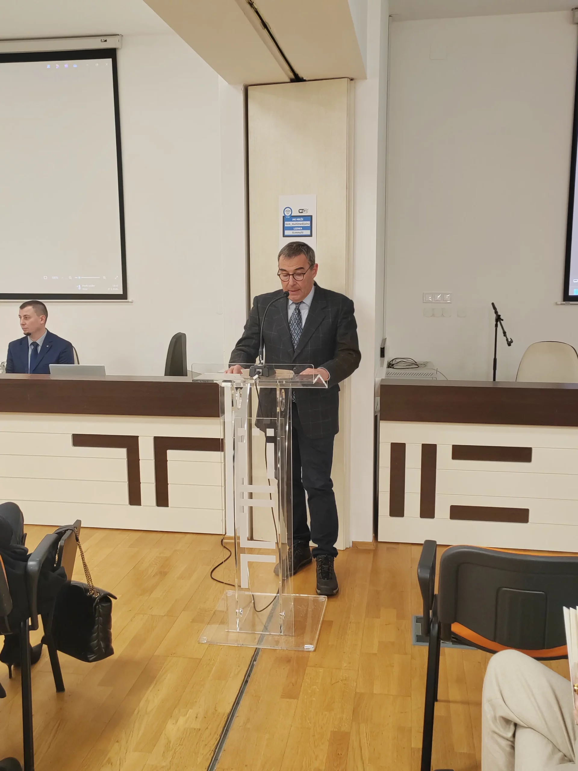 Andrej Pal Andrej Pal