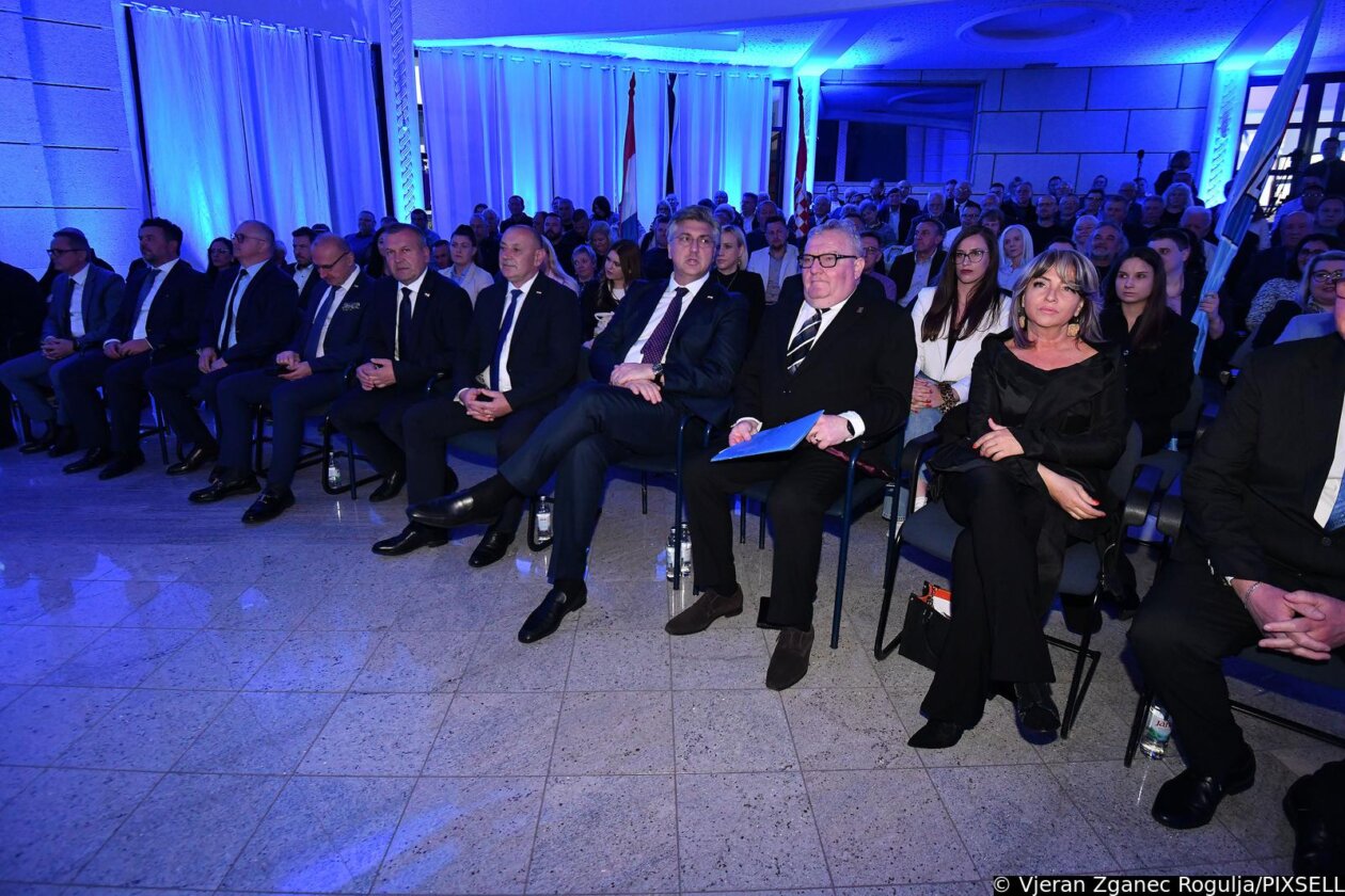 Čakovec: Andrej Plenković nazočio  obilježavanju 35. obljetnice osnivanja HDZ-a u Međimurskoj županiji