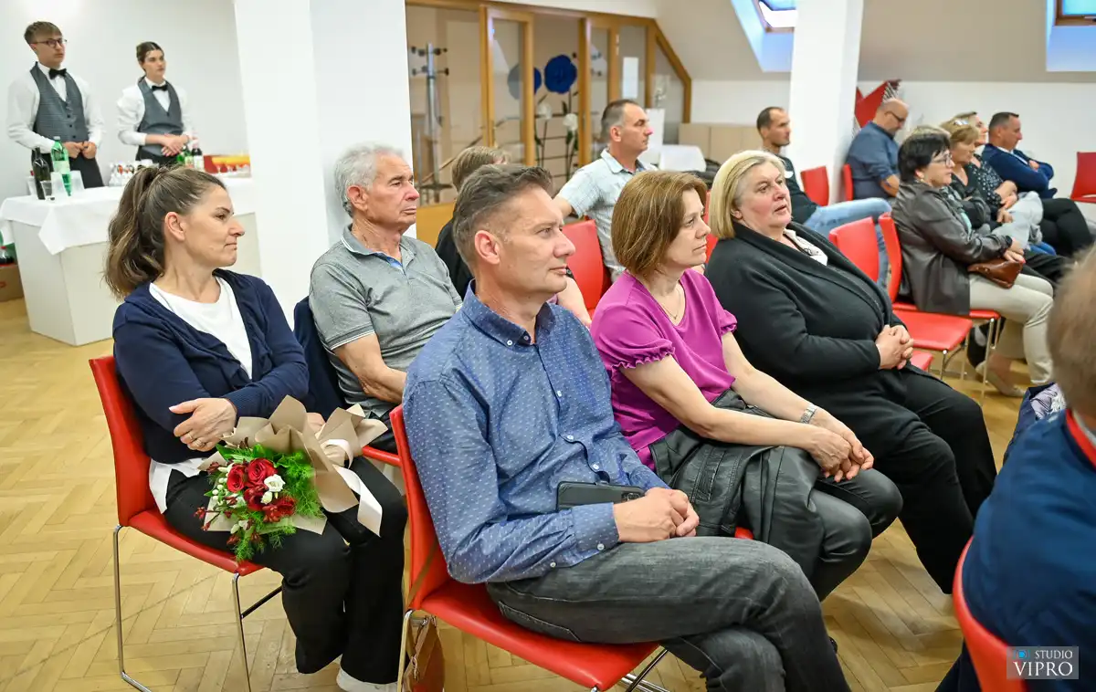 Anica Naranđa – knjiga (10) Anica Naranđa – knjiga (10)