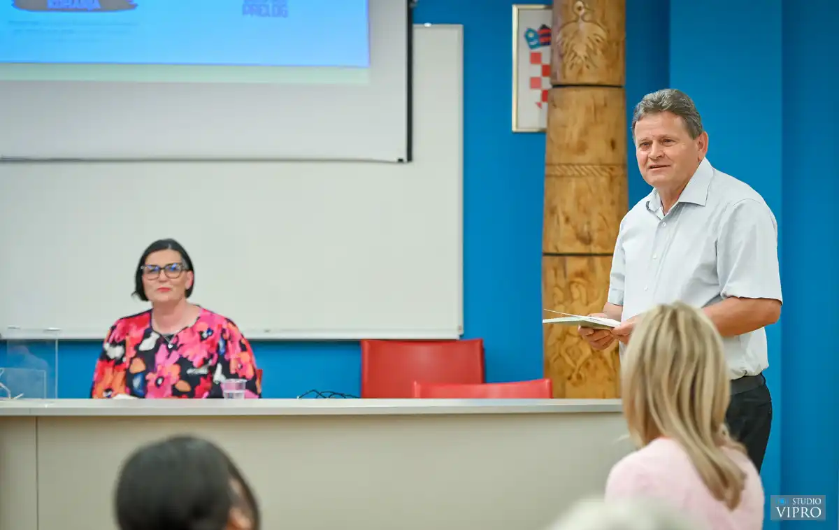 Anica Naranđa – knjiga (18) Anica Naranđa – knjiga (18)