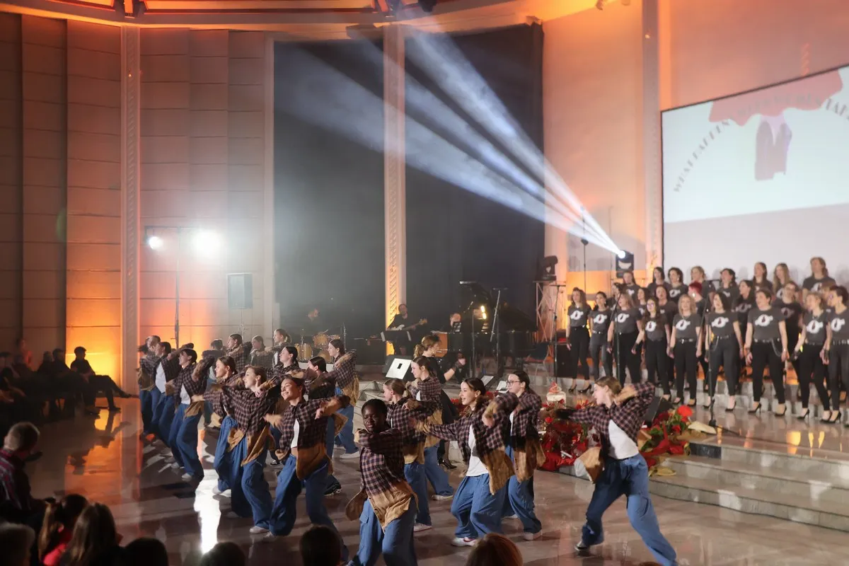 Ansambl Pučpuljike (13)