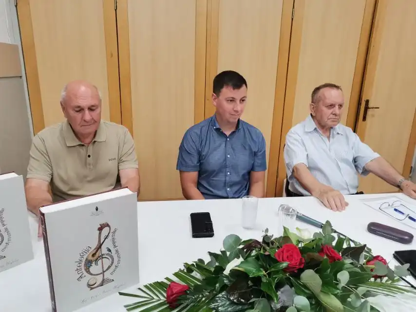 ‘Antologija međimurske popijevke’ (7) ‘Antologija međimurske popijevke’ (7)