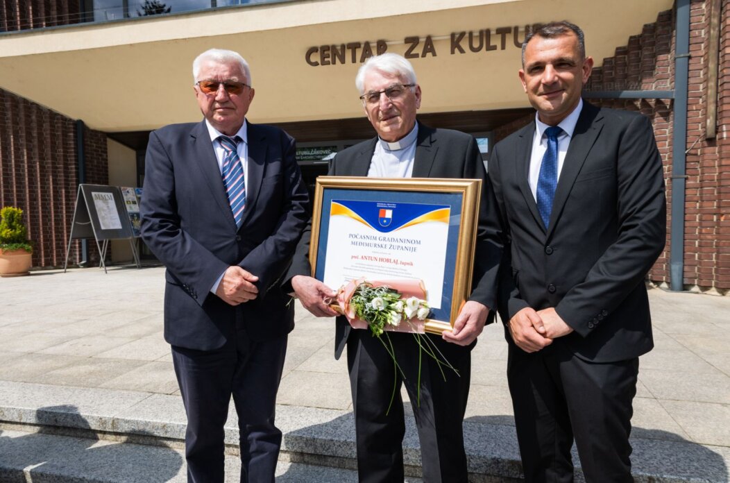 Antun Hoblaj počasni građanin 1