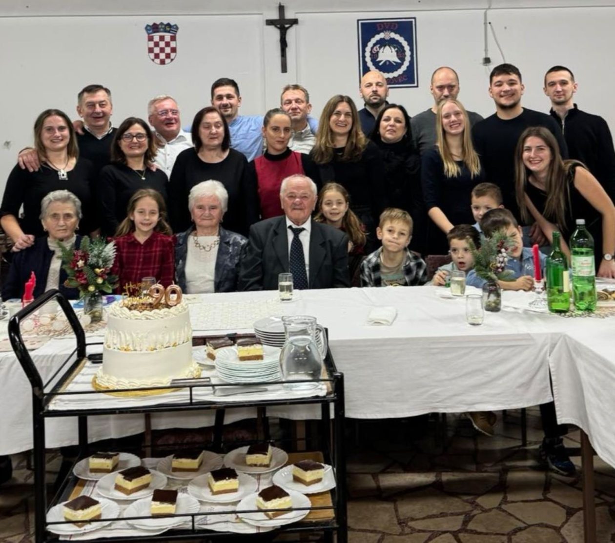 Antun Marčec 90 rođendan (12) Antun Marčec 90 rođendan (12)