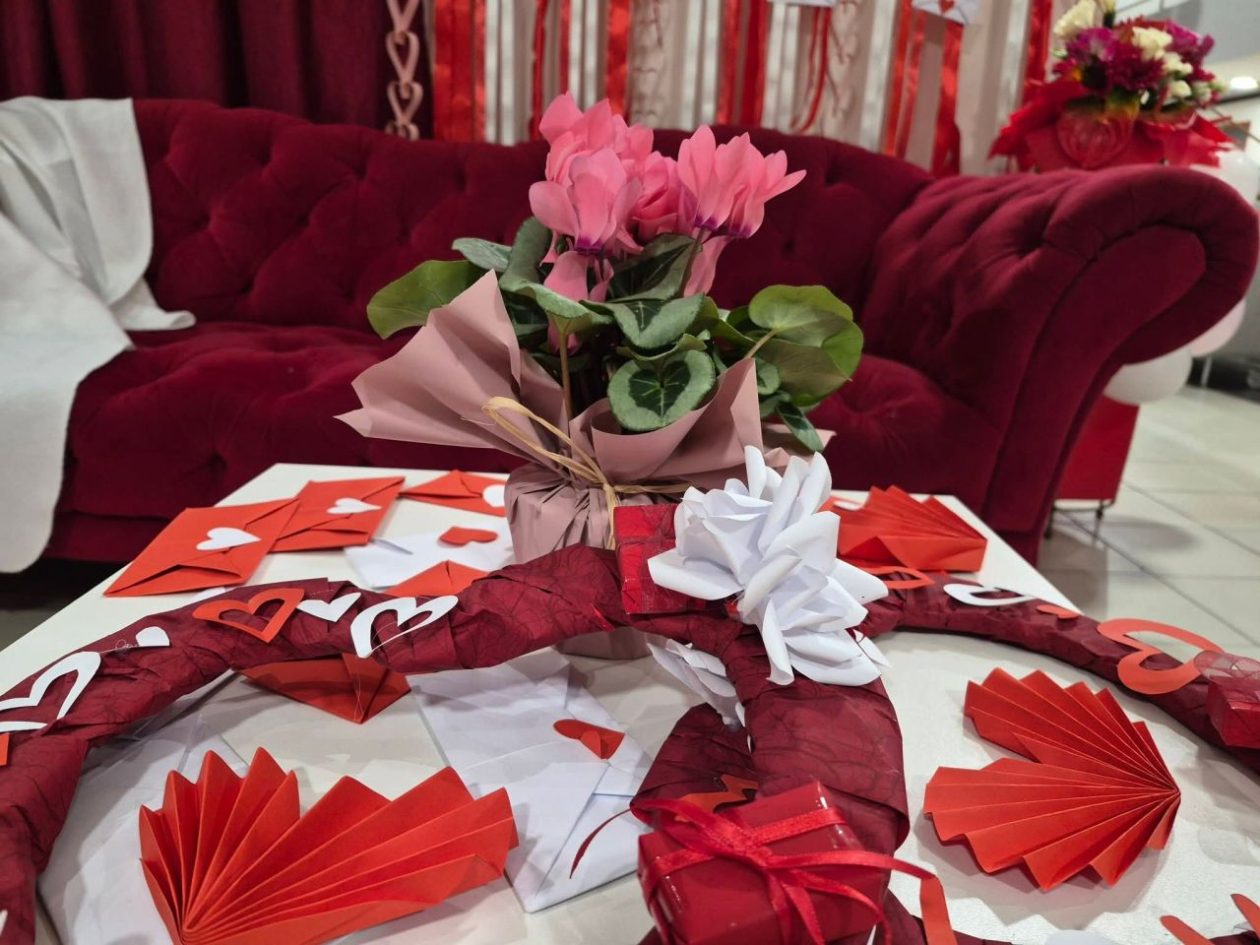 Aranžerski kutak 2026 Gospodarska škola Valentinovo (13)