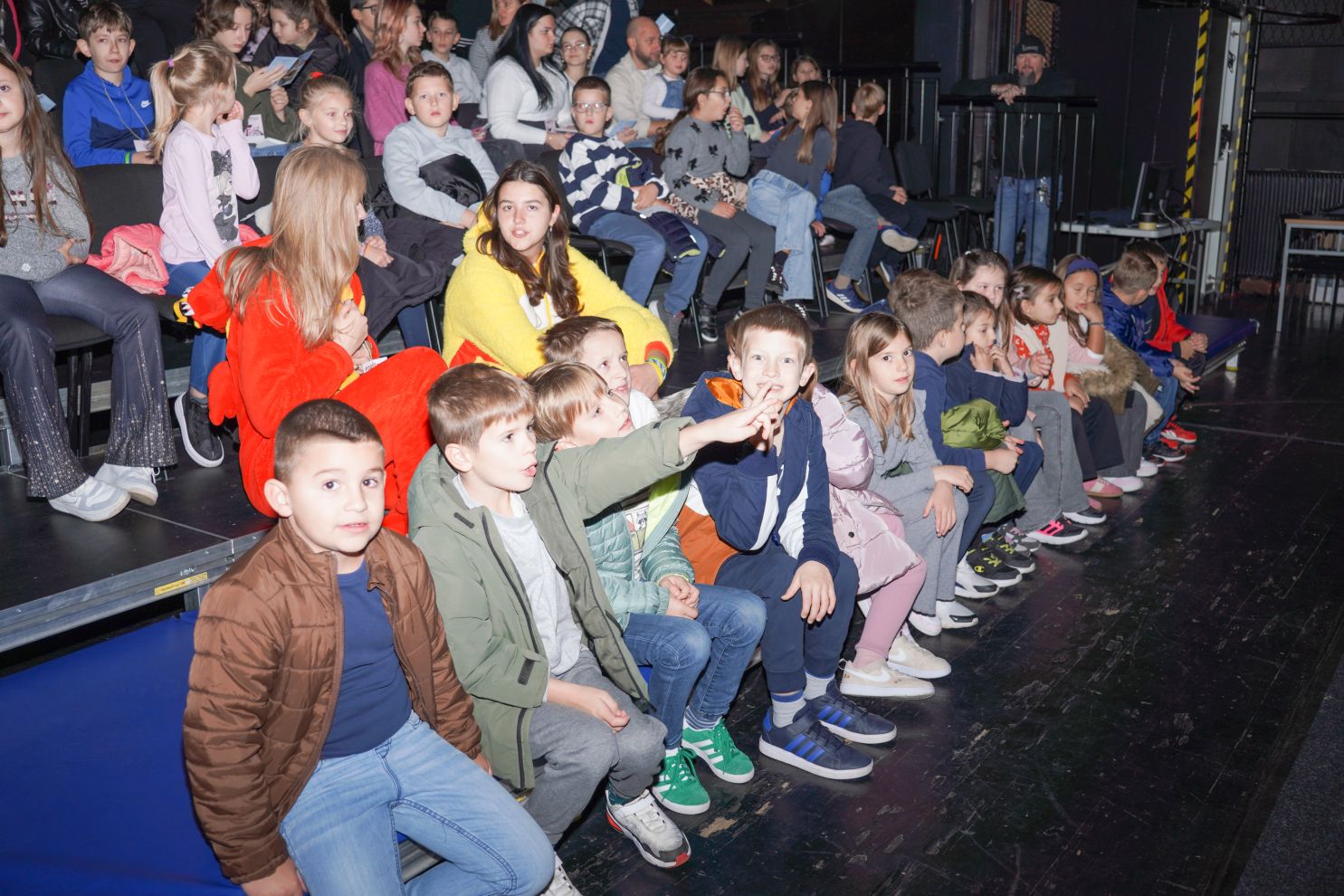 Assitej (6) Assitej (6)