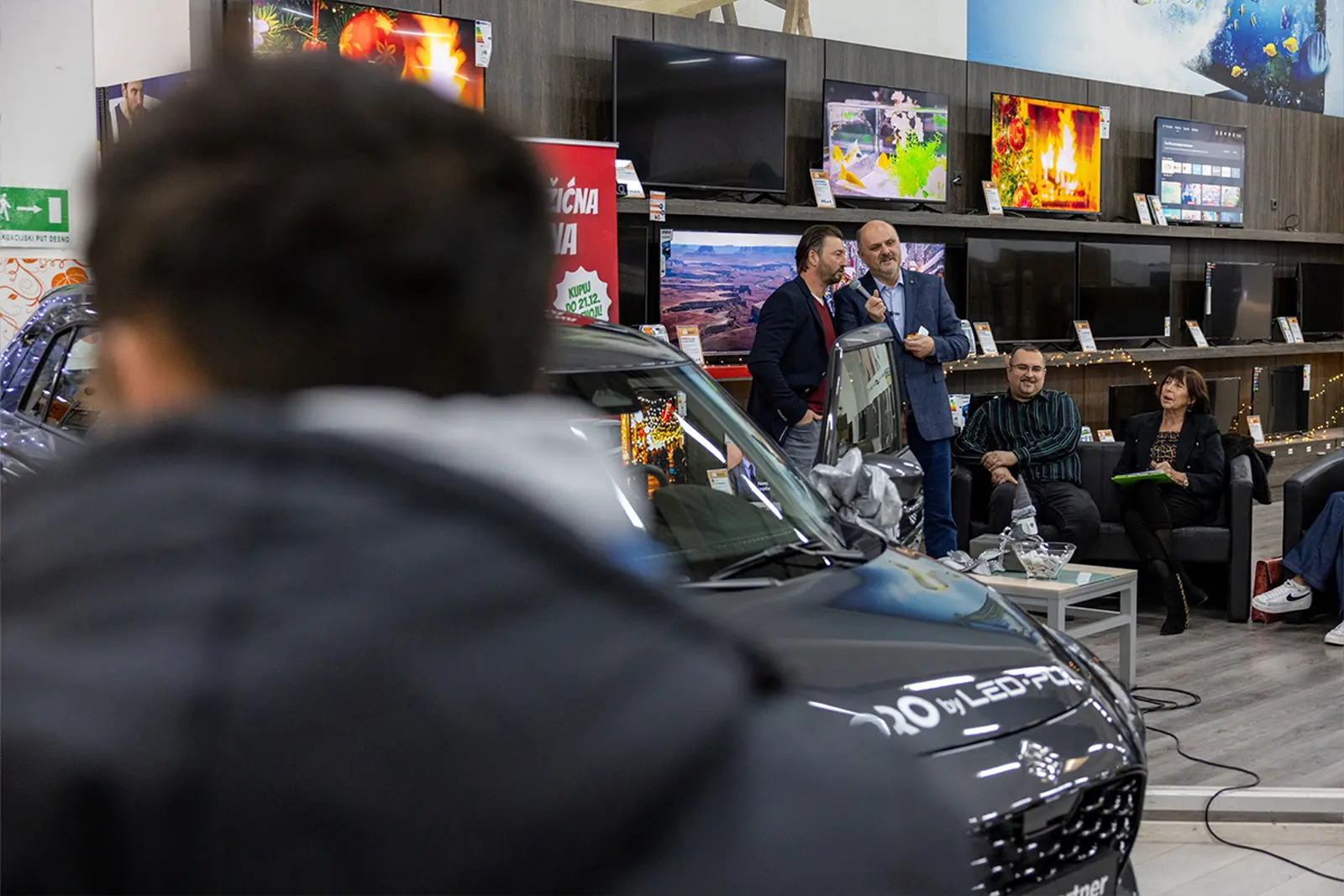 Auto pod bor, BAT, 2024 (1) Auto pod bor, BAT, 2024 (1)