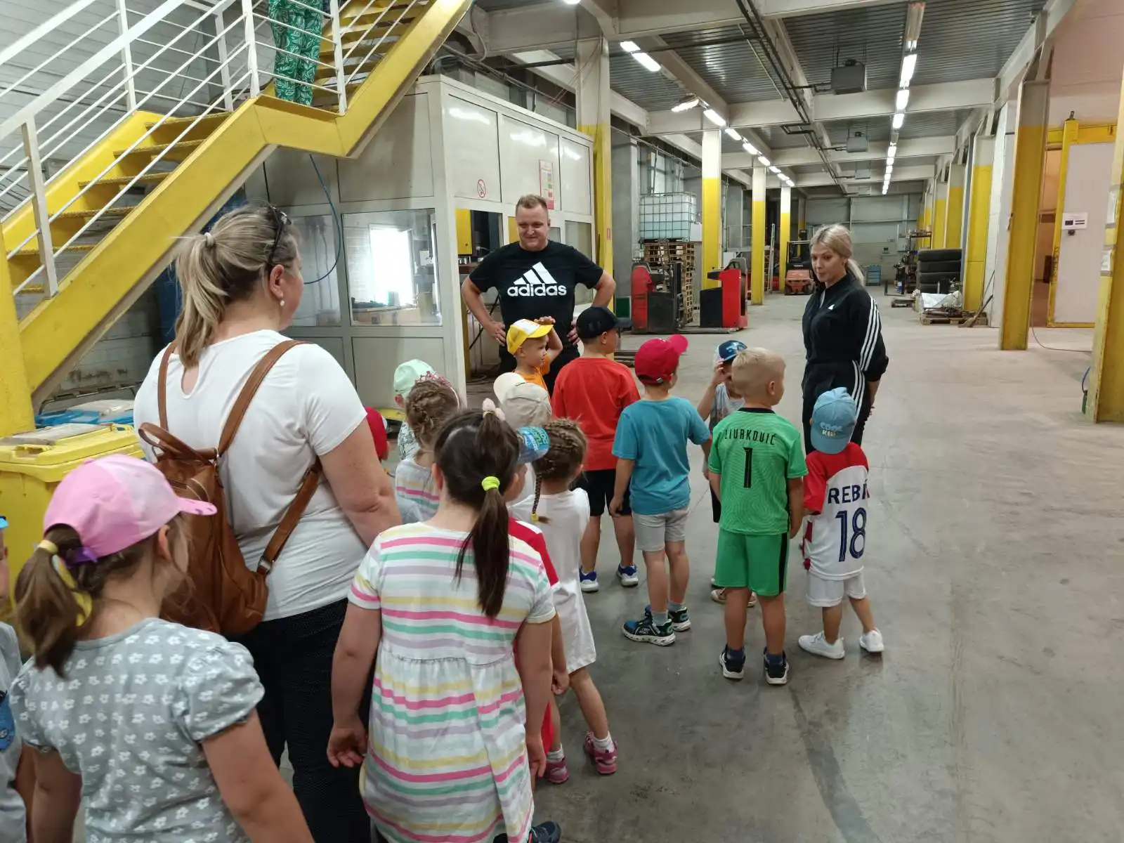 BELICA Mališani iz skupine ‘Ovčice’ posjetili pakirnicu krumpira (1)