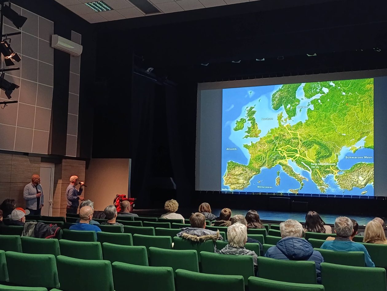 BICIKLOM ZA MOREPLOVCIMA predavanje bicikl (2) BICIKLOM ZA MOREPLOVCIMA predavanje bicikl (2)