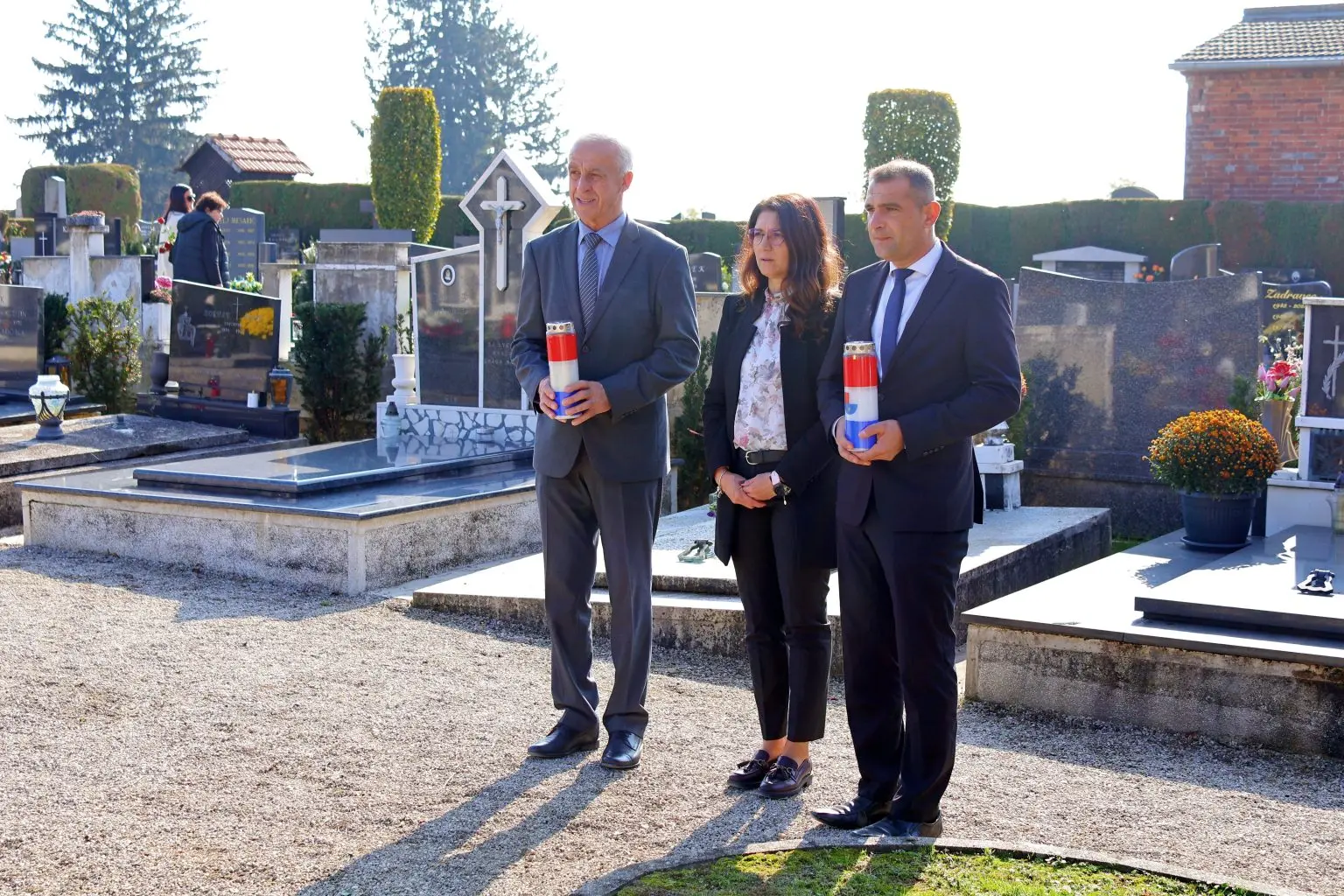 BLAGDAN SVIH SVETIH Na Gradskom groblju odana počast preminulim čakovečkim gradonačelnicima i gradskom vijećniku (2)