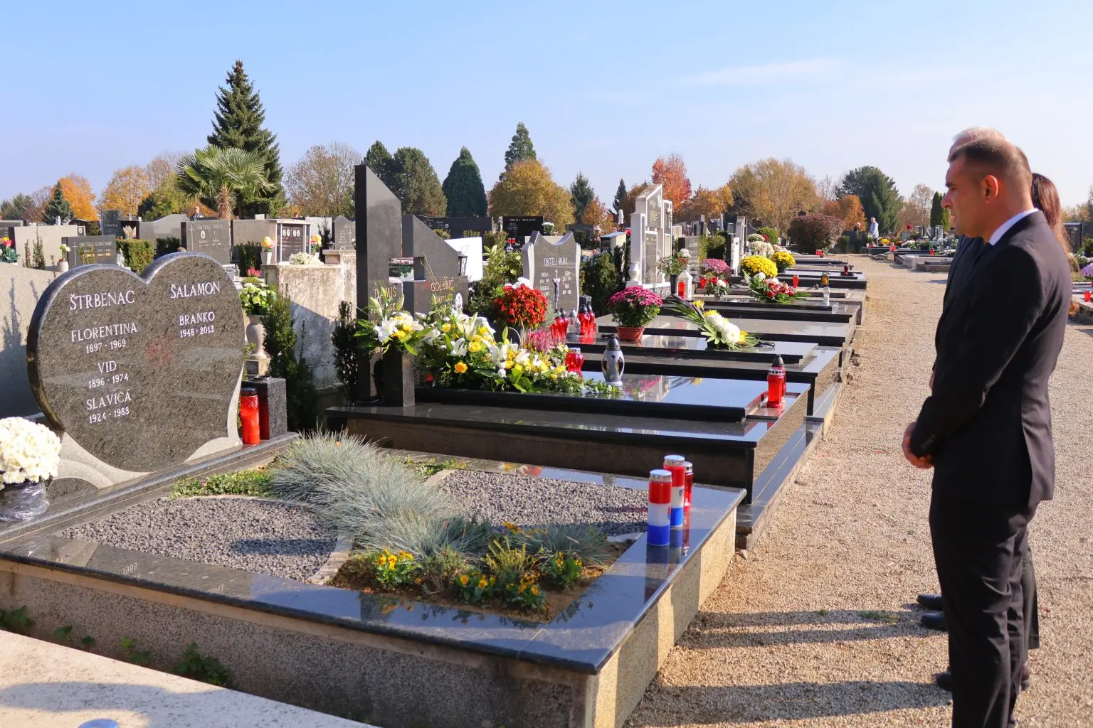 BLAGDAN SVIH SVETIH Na Gradskom groblju odana počast preminulim čakovečkim gradonačelnicima i gradskom vijećniku (8)