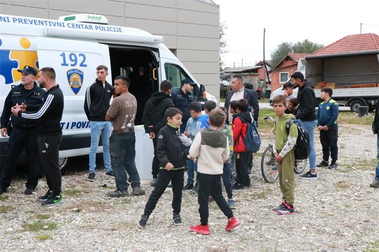 BORBA PROTIV GALAXYJA Policija, Vijeće Roma i ZZJZ pokrenuli niz preventivnih akcija! (6)