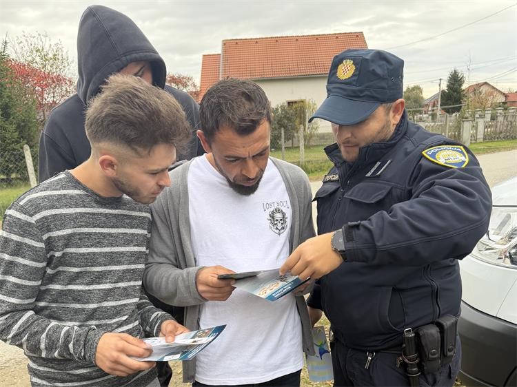 BORBA PROTIV GALAXYJA Policija, Vijeće Roma i ZZJZ pokrenuli niz preventivnih akcija! (8)