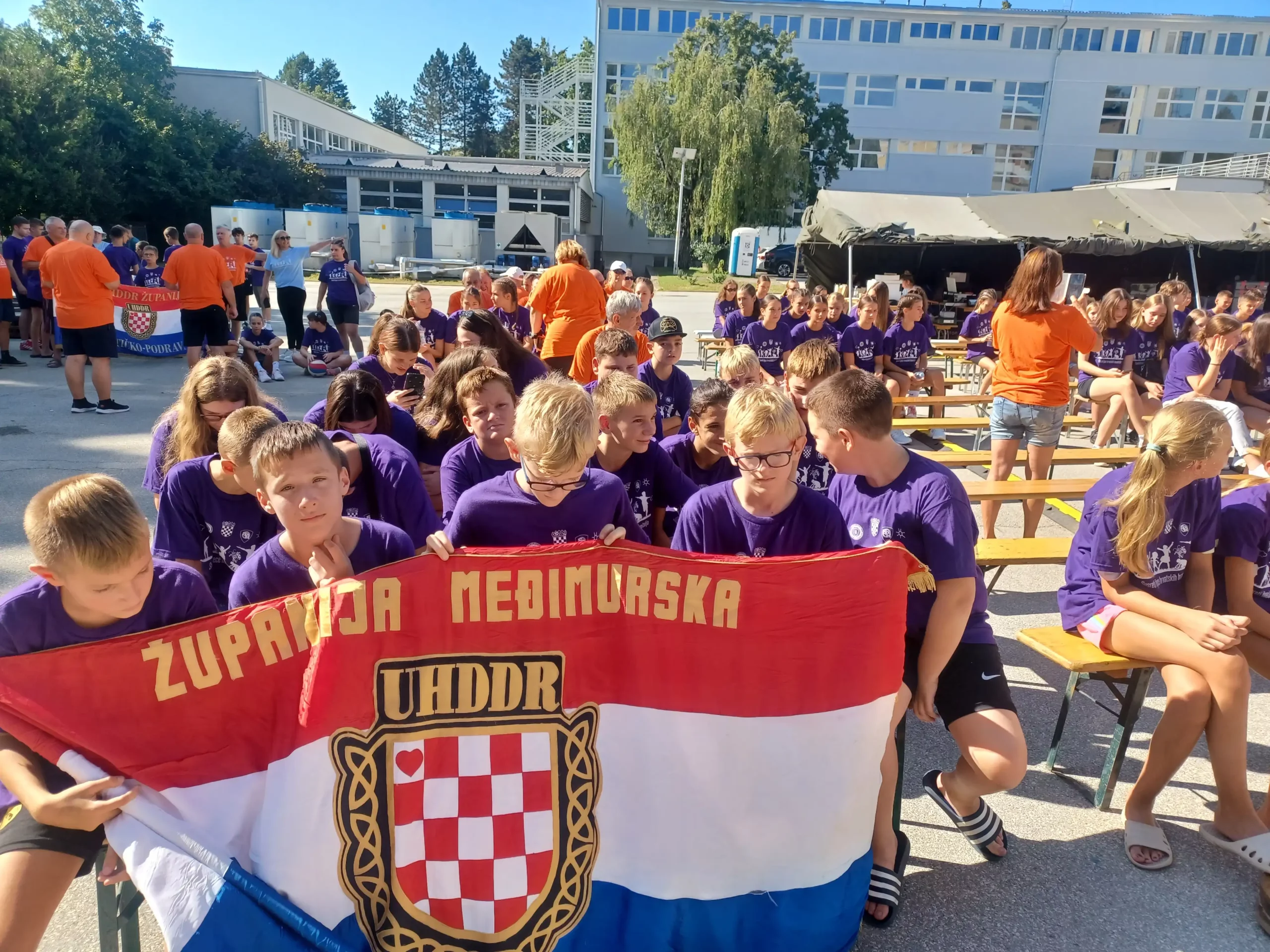 BRANITELJI – SUSRET DJECE I UNUKA (4)