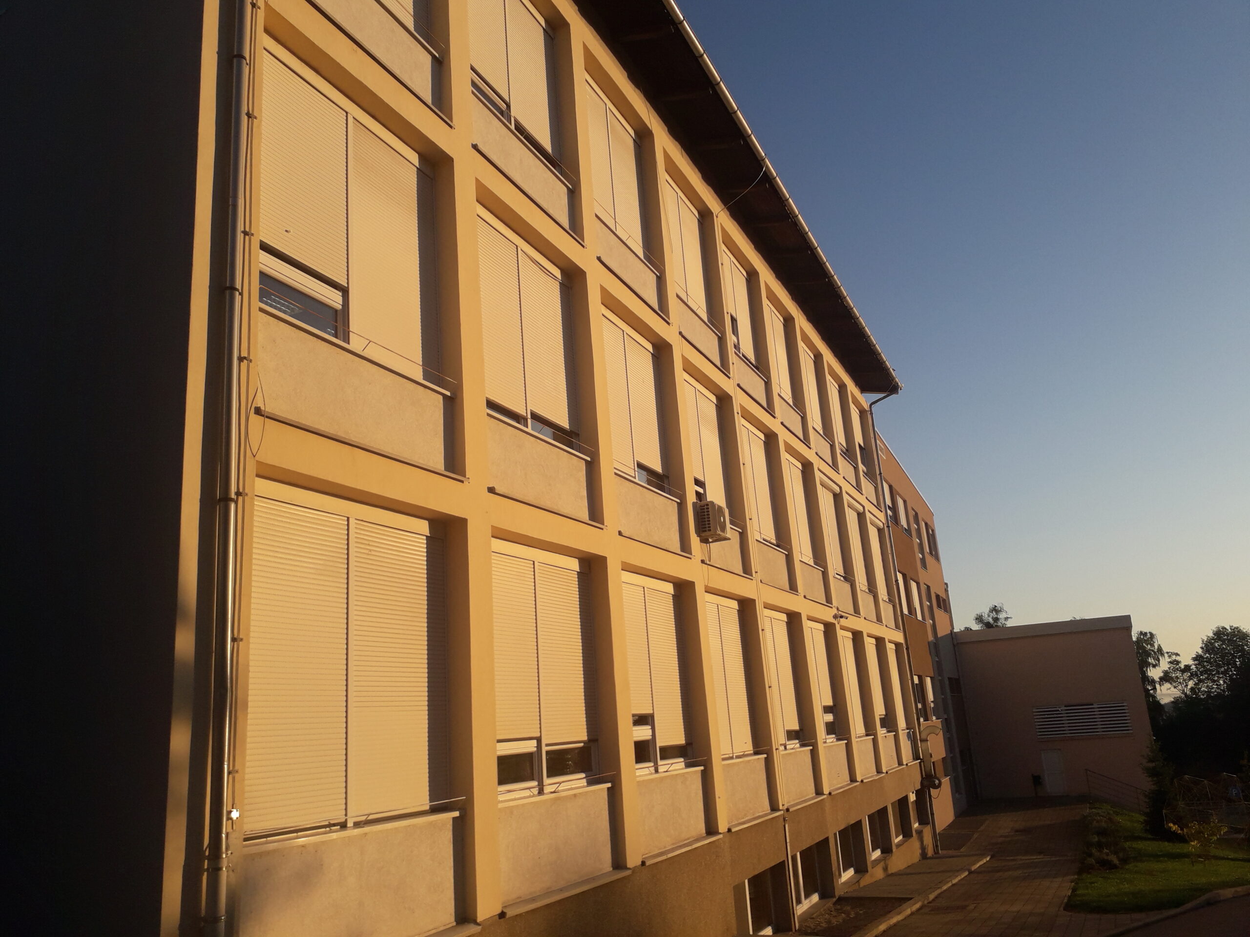 BUDUĆNOST ZAJEDNICE Posjet učenika OŠ Ivana Gorana Kovačića načelniku Općine Anđelku Nagrajsaloviću (1)