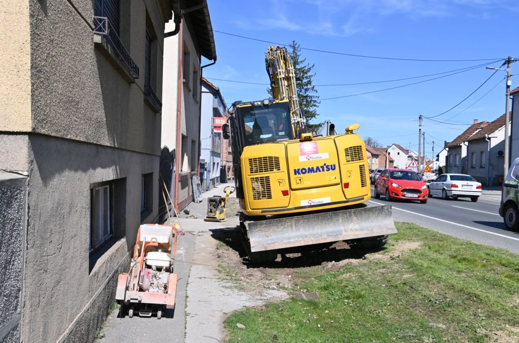Bageri – čakovečka ulica Nedelišće (2) Bageri – čakovečka ulica Nedelišće (2)