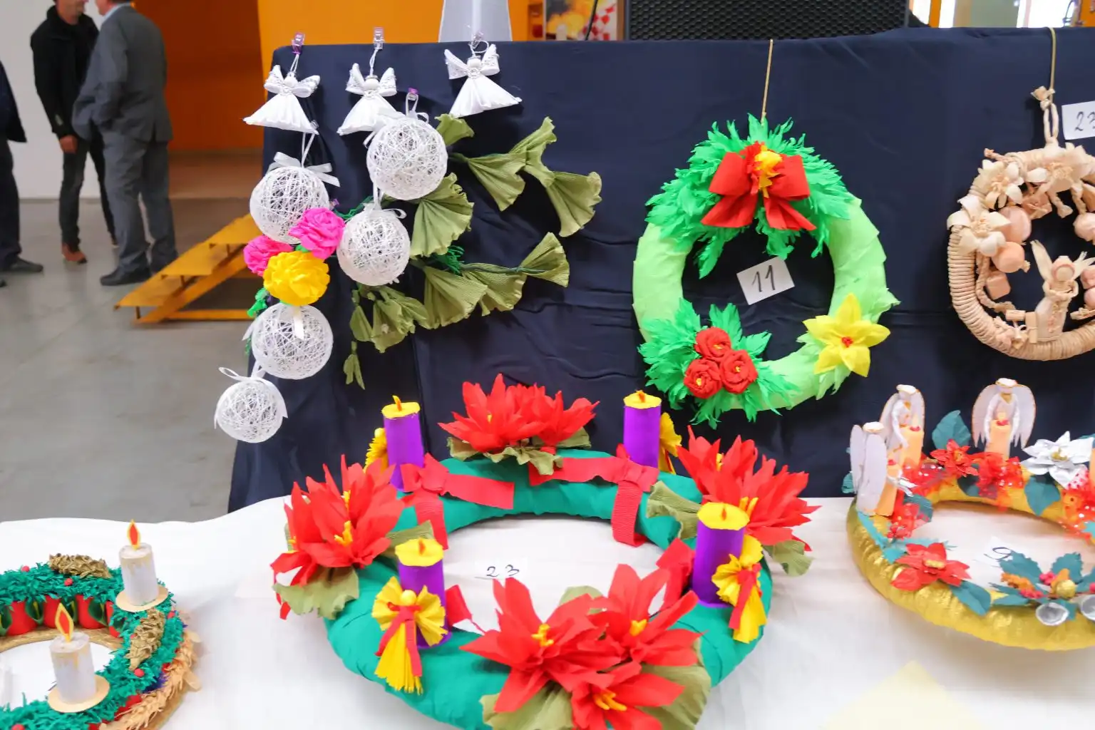 Bal umirovljenika uz Smotru pjevačkih zborova i izložbu adventskih vijenaca (3) Bal umirovljenika uz Smotru pjevačkih zborova i izložbu adventskih vijenaca (3)