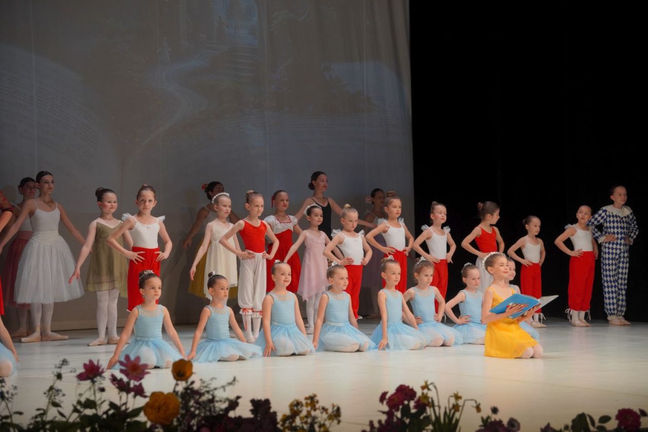 Balet balerine OŠ Klasičnog baleta (90)