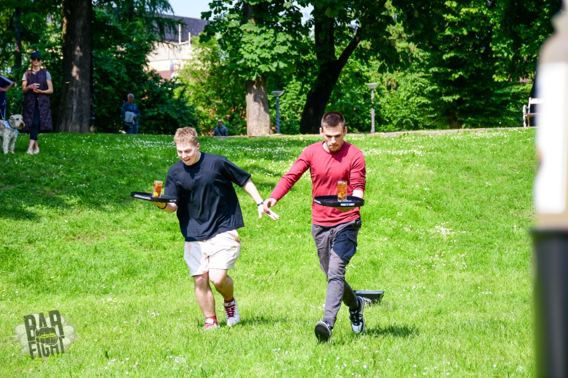 Barfight10 (Medium) Barfight10 (Medium)