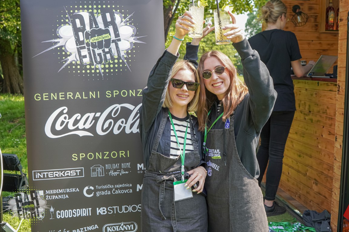 Barfight15 (Medium) Barfight15 (Medium)