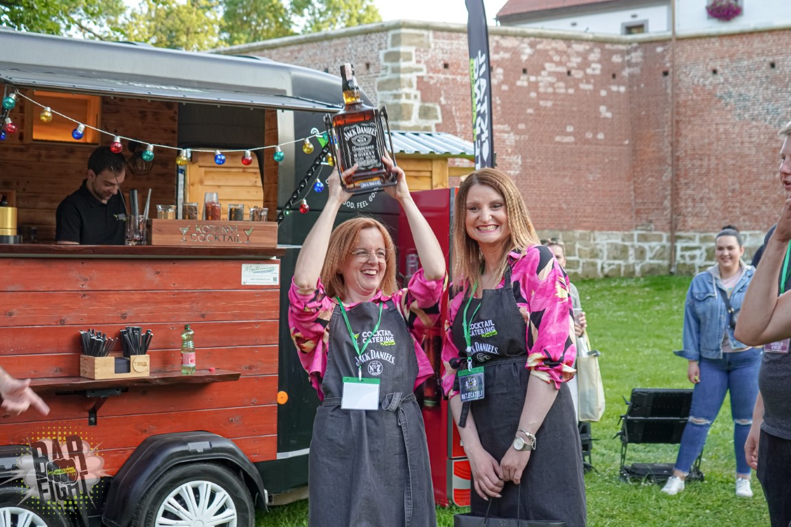 Barfight17 (Medium) Barfight17 (Medium)