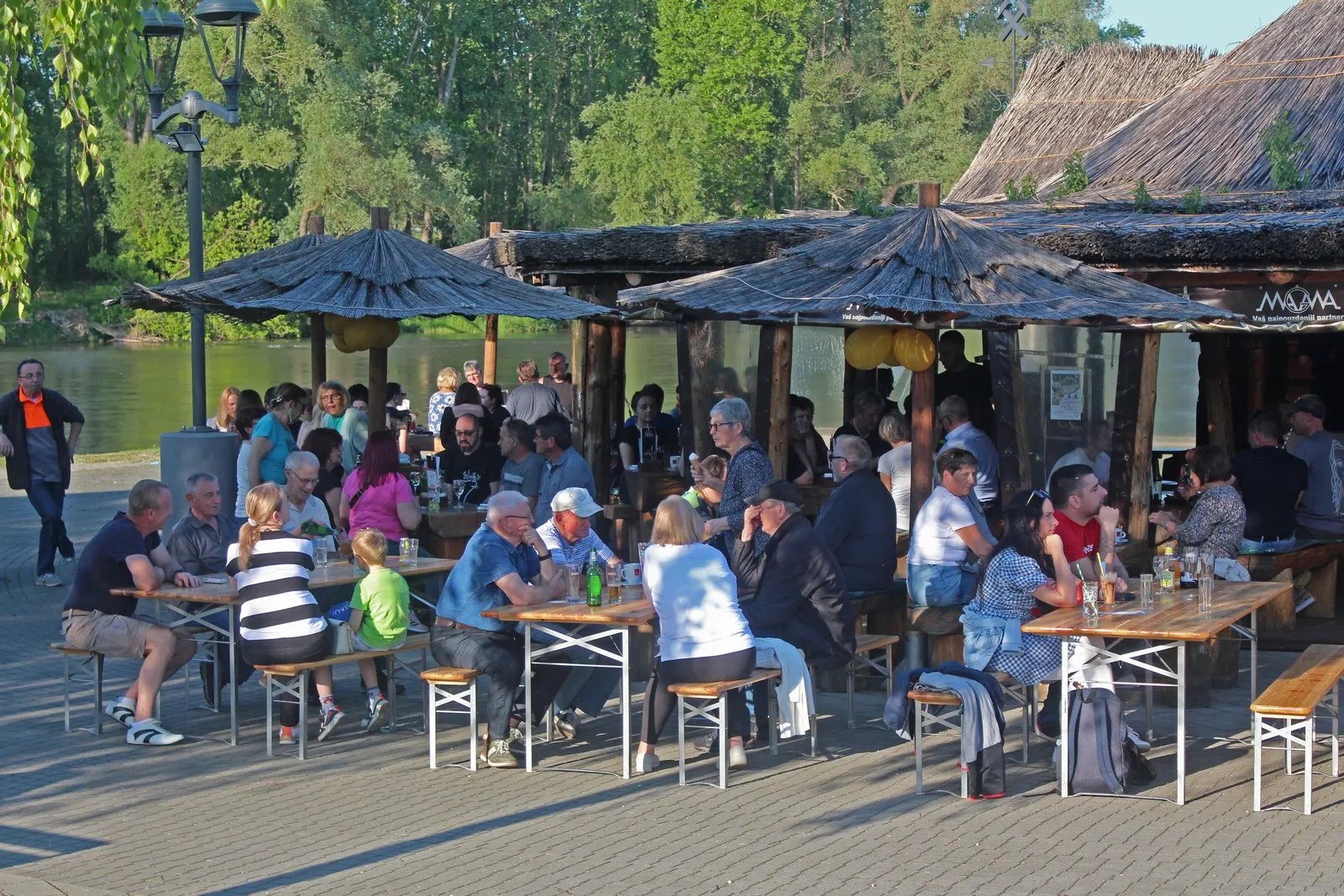 Beach bar Trska (14) Beach bar Trska (14)