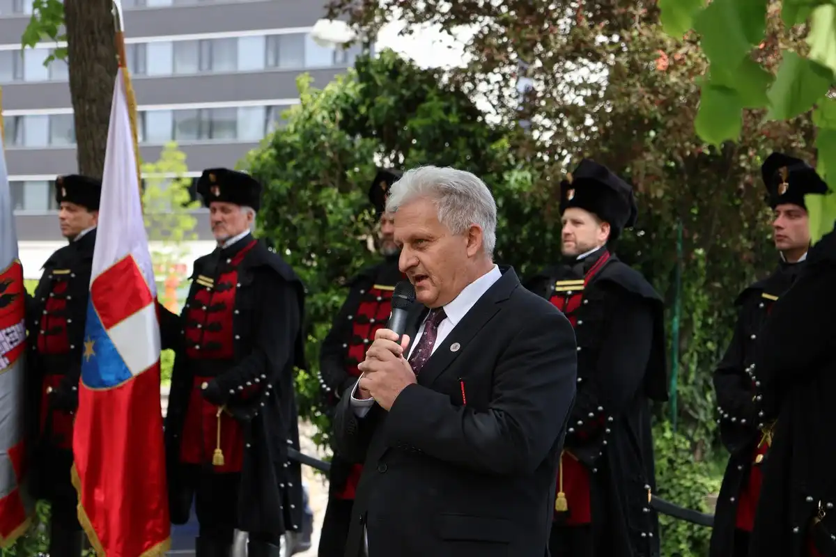 Becko-Novo-Mesto-19 Becko-Novo-Mesto-19