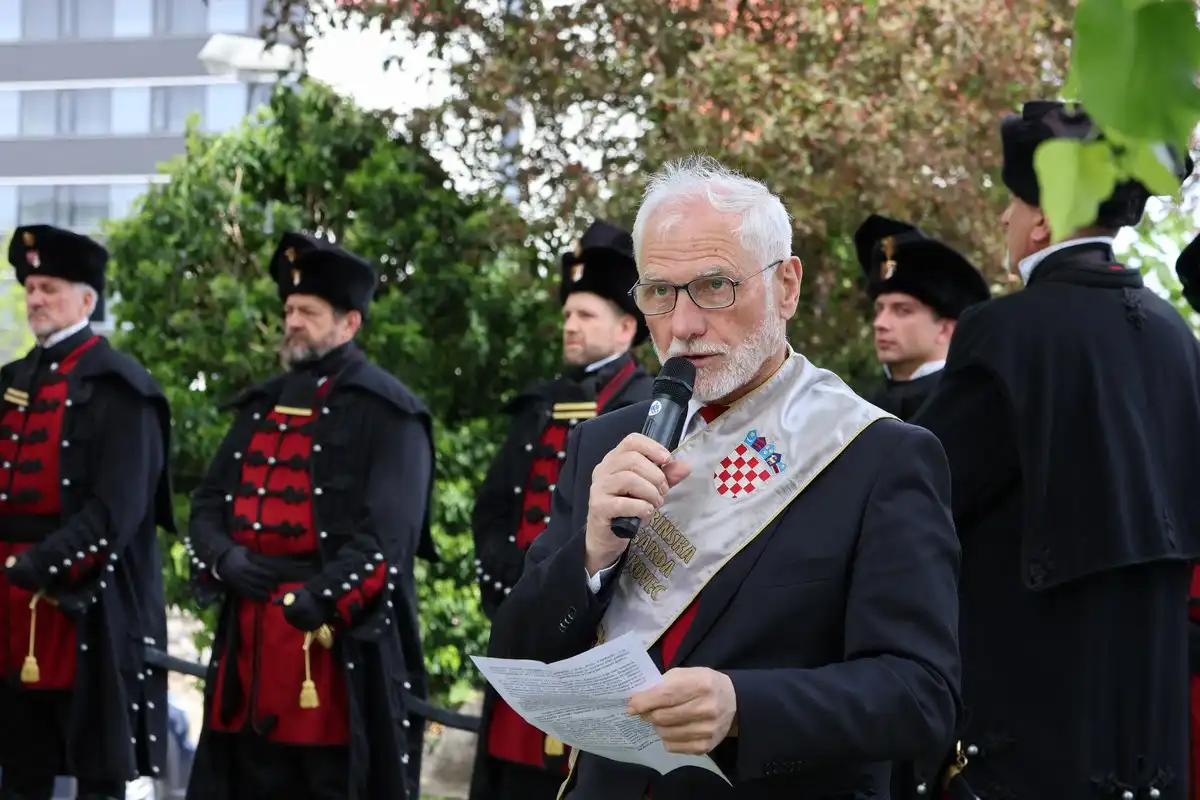 Becko-Novo-Mesto-20 Becko-Novo-Mesto-20