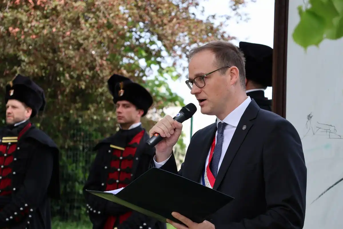 Becko-Novo-Mesto-27 Becko-Novo-Mesto-27