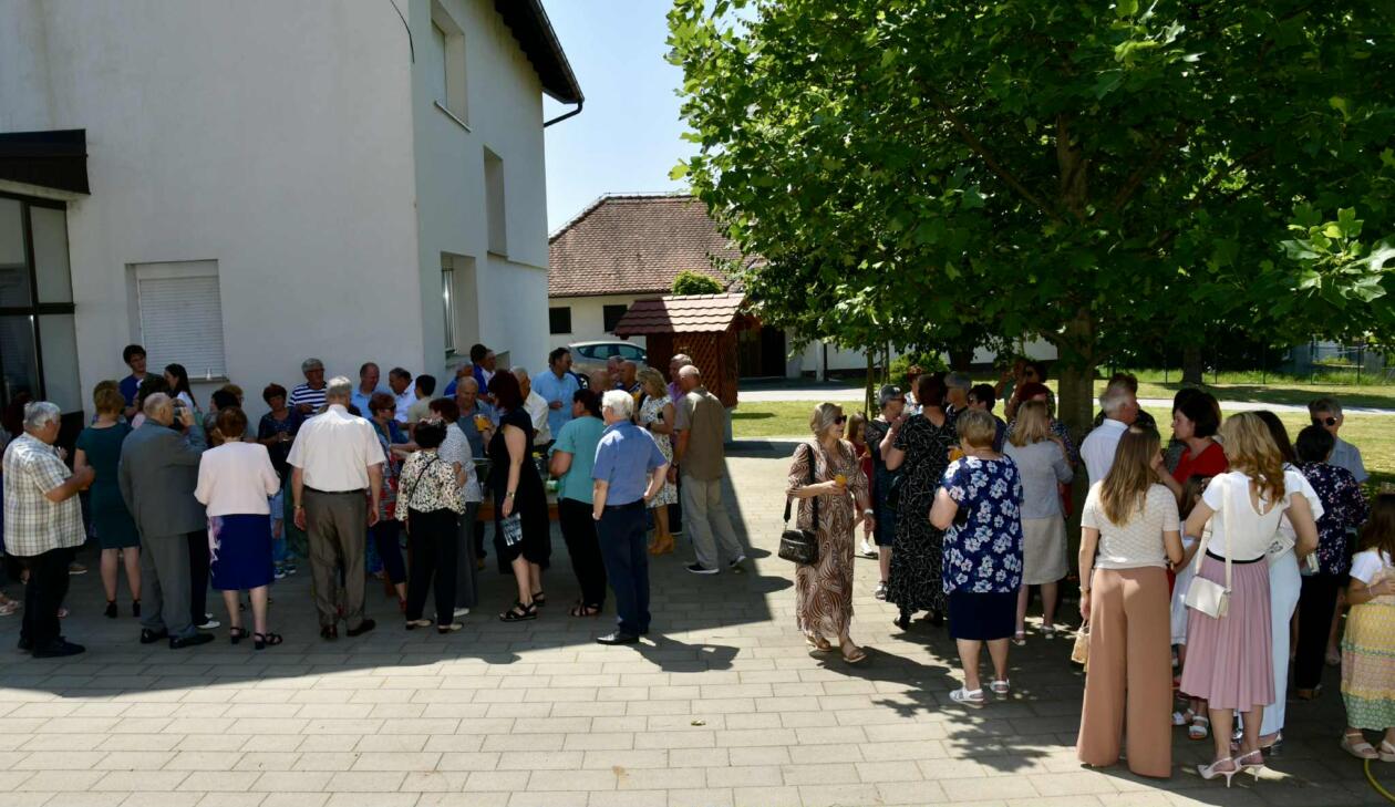 Belica, Posvećenje novih vratiju Crkve Uznesenja Blažene Djevice Marije (24)