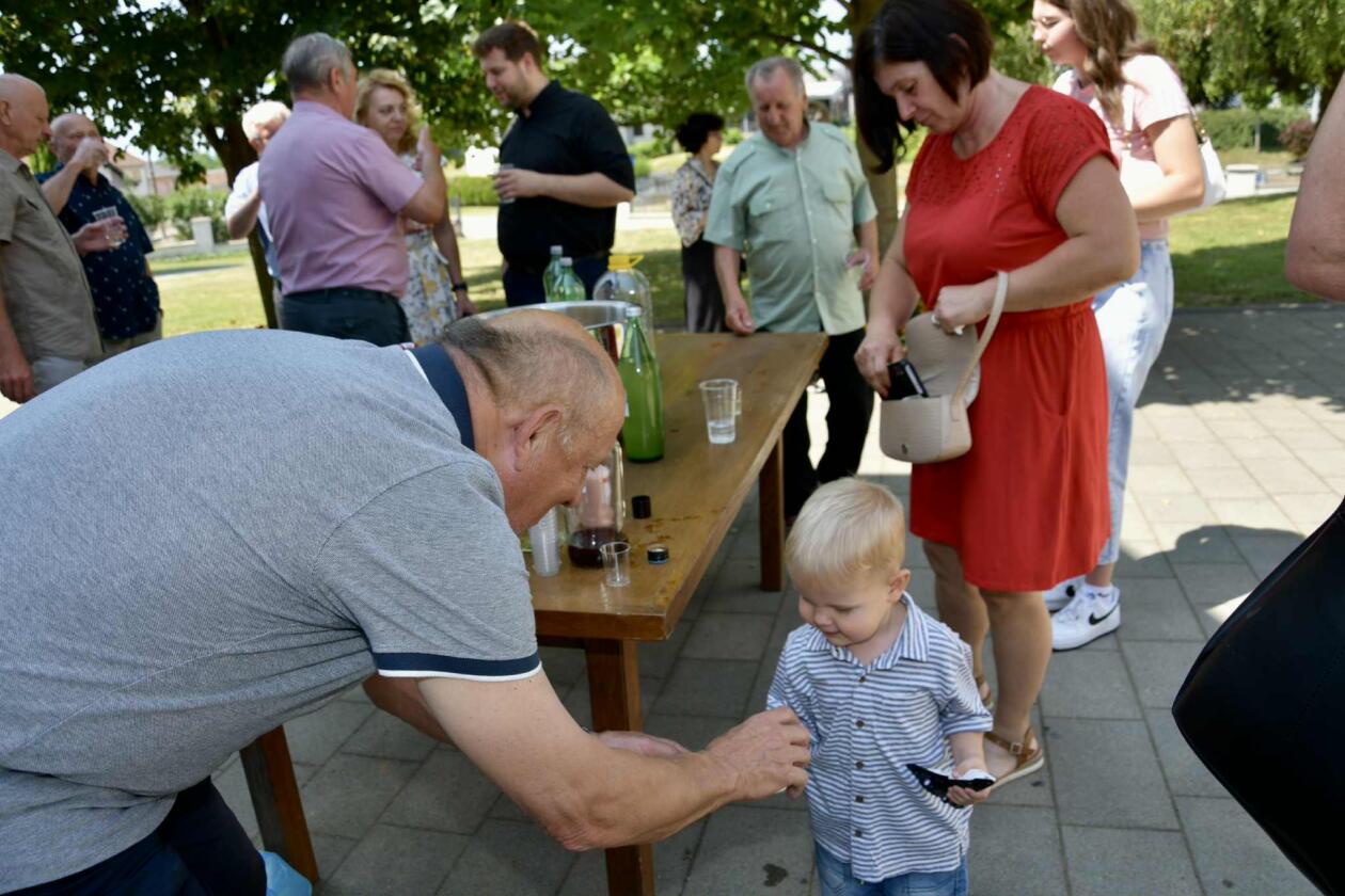 Belica, Posvećenje novih vratiju Crkve Uznesenja Blažene Djevice Marije (40)