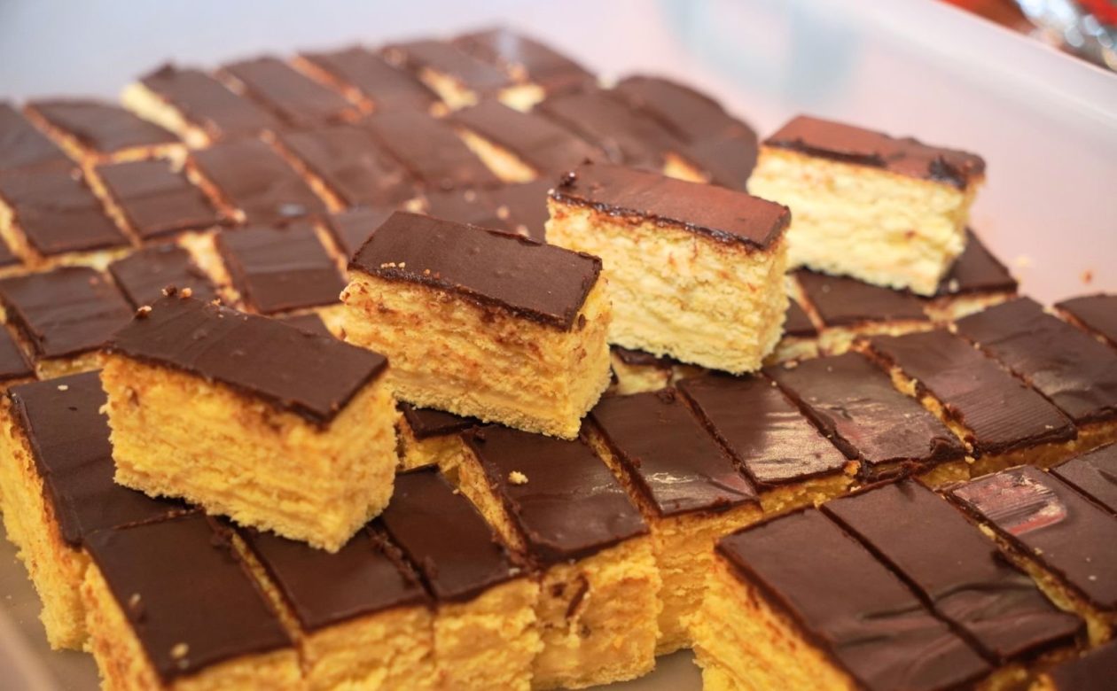 Bijela pita po receptu Biserke Treske (1) Bijela pita po receptu Biserke Treske (1)