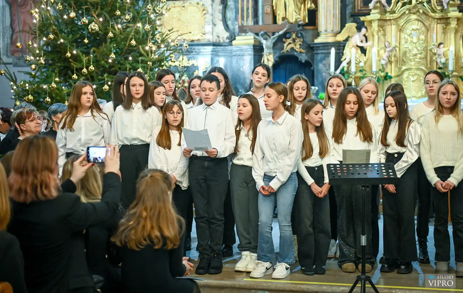 Blagdan Svete Obitelji obilježen koncertom u Prelogu (2)