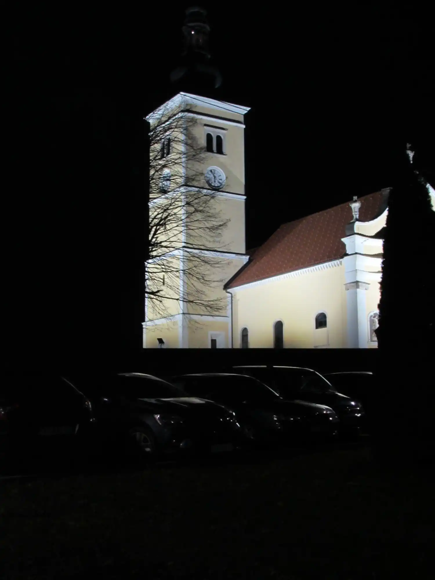 Blagdanska atmosfera u Svetom Jurju na Bregu Zapaljena prva adventska svijeća (2)