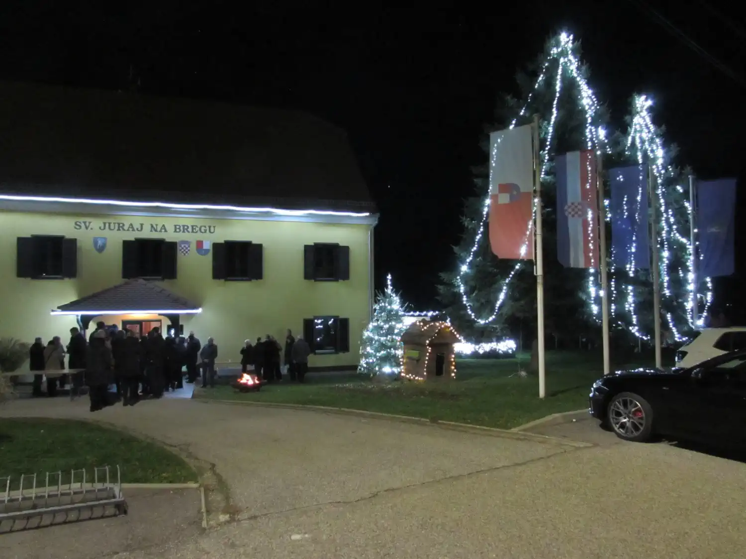 Blagdanska atmosfera u Svetom Jurju na Bregu Zapaljena prva adventska svijeća (3)
