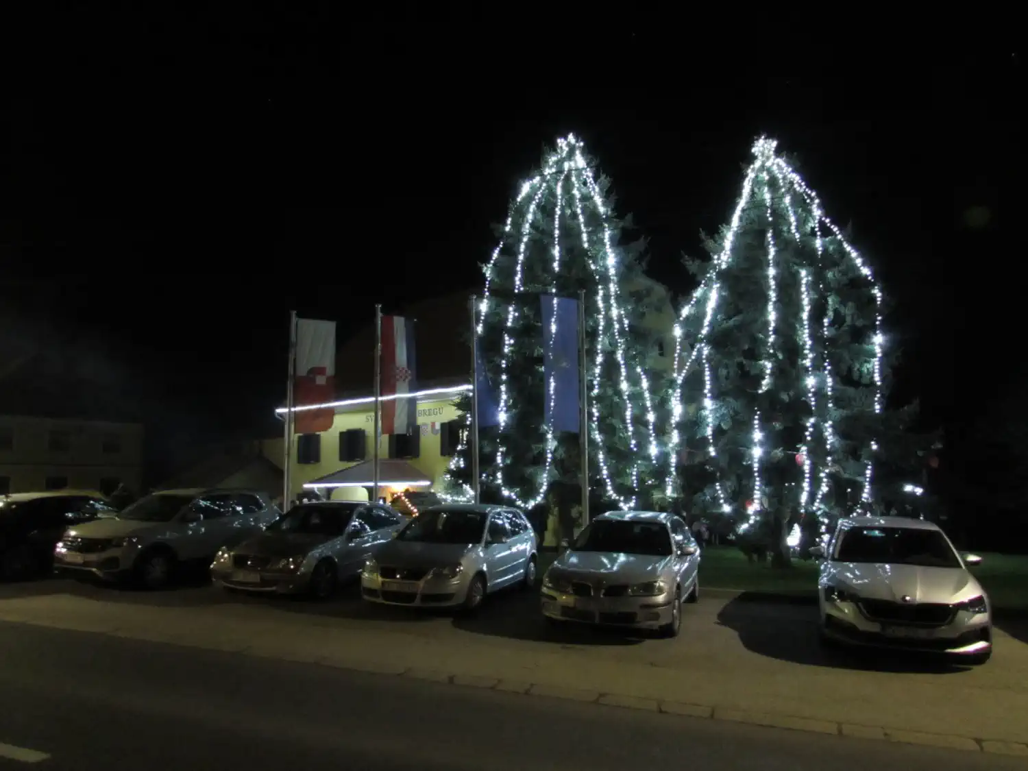 Blagdanska atmosfera u Svetom Jurju na Bregu Zapaljena prva adventska svijeća (4)