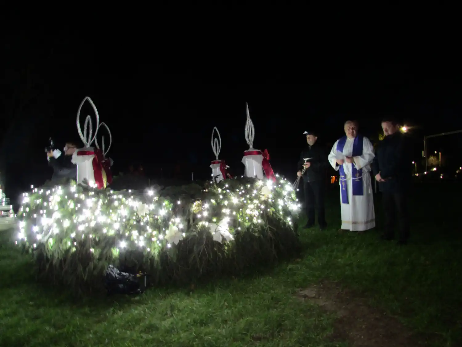 Blagdanska atmosfera u Svetom Jurju na Bregu Zapaljena prva adventska svijeća (6)