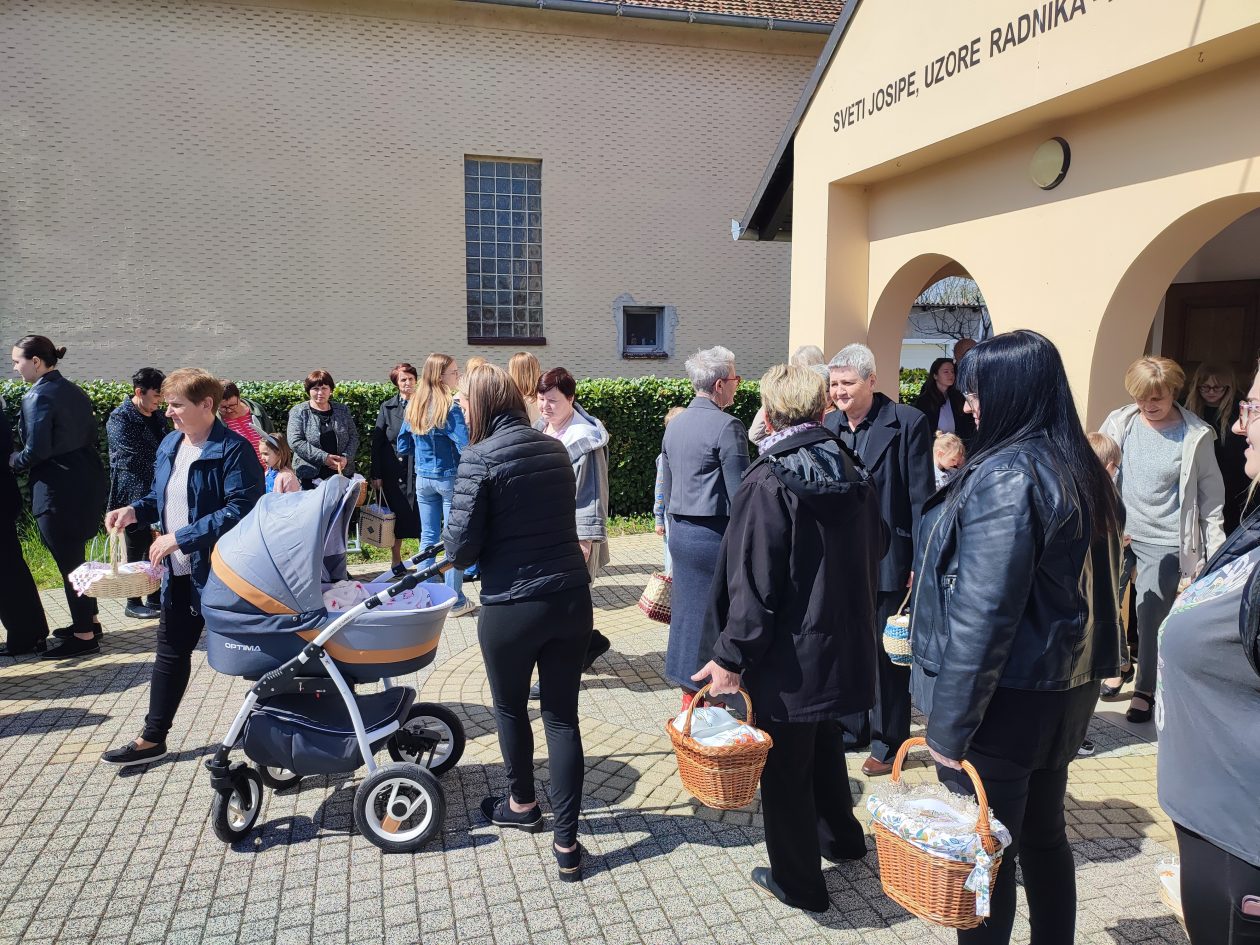 Blagoslov hrane u Dunjkovcu (18)