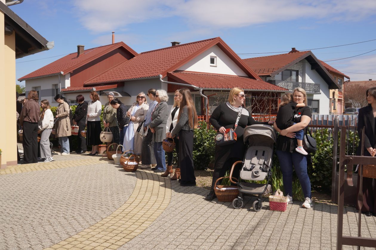 Blagoslov hrane u Dunjkovcu (8)