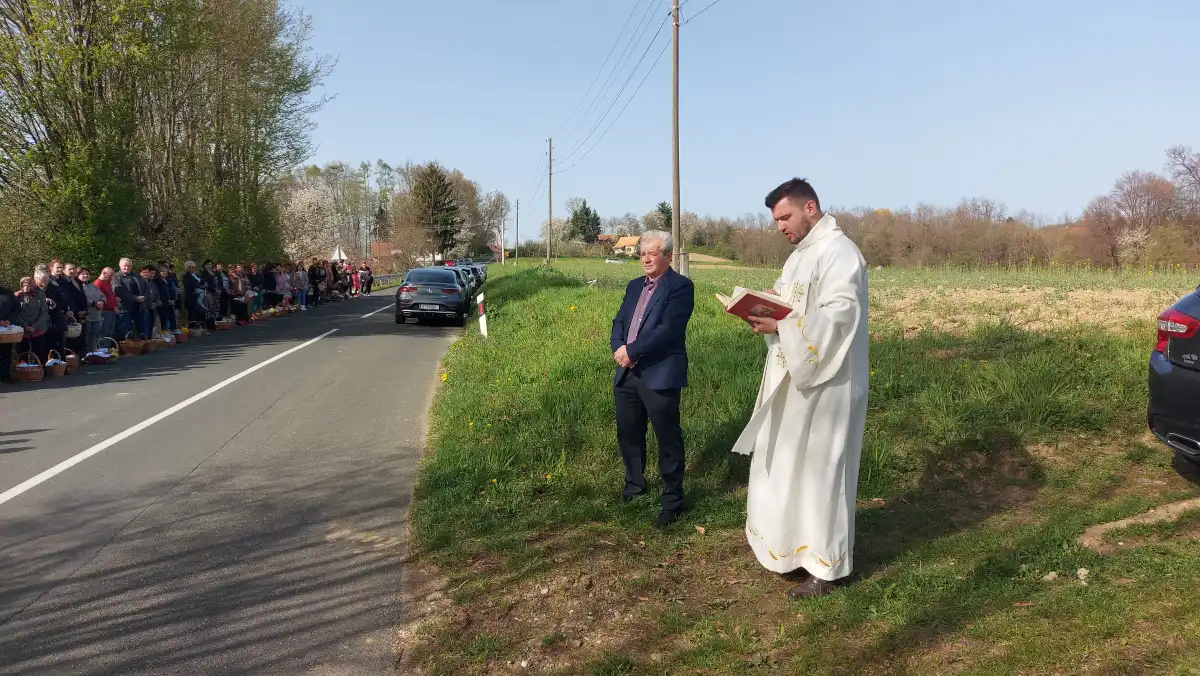 Blagoslov jela u Vukanovcu (1) Blagoslov jela u Vukanovcu (1)